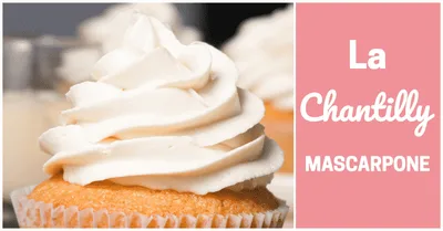 Cupcake recouvert de crème chantilly mascarpone