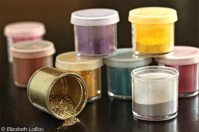 Colorant alimentaire irisé nacré et métallisé