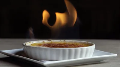 Crème brûlée flambée