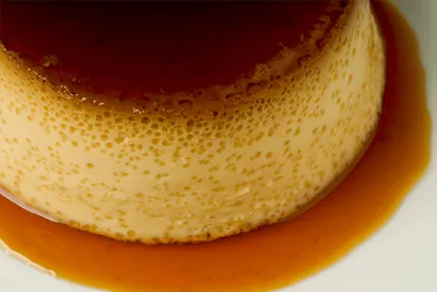 Oeufs au lait petits trous