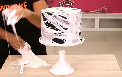 6 Techniques pour réaliser un Gâteau d'Halloween 6