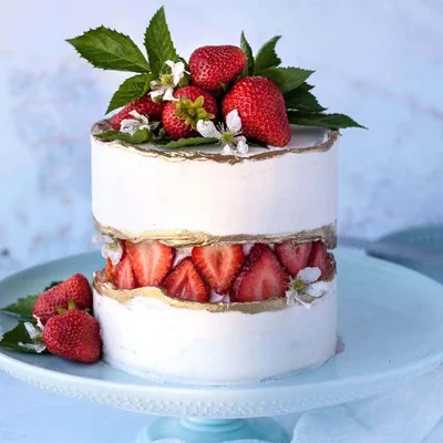 Layer Cake Fraisier façon Fault Line Cake