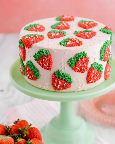 Layer Cake Fraisier façon Pochage