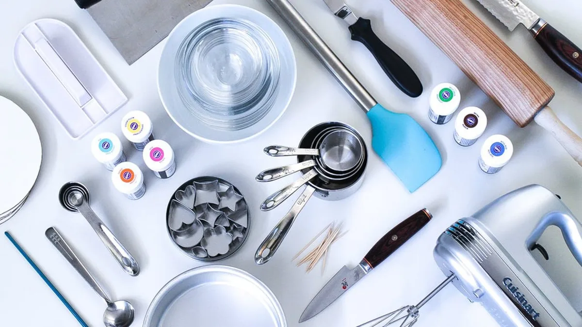 Les outils de conception d'un gâteau de Cake Design