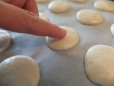 Macaron crouter