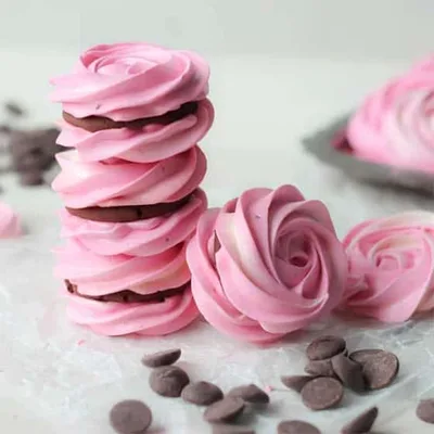 Meringue française fourrée