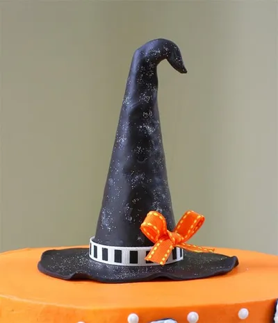 Comment modeler un chapeau de sorcière d'Halloween ? 16