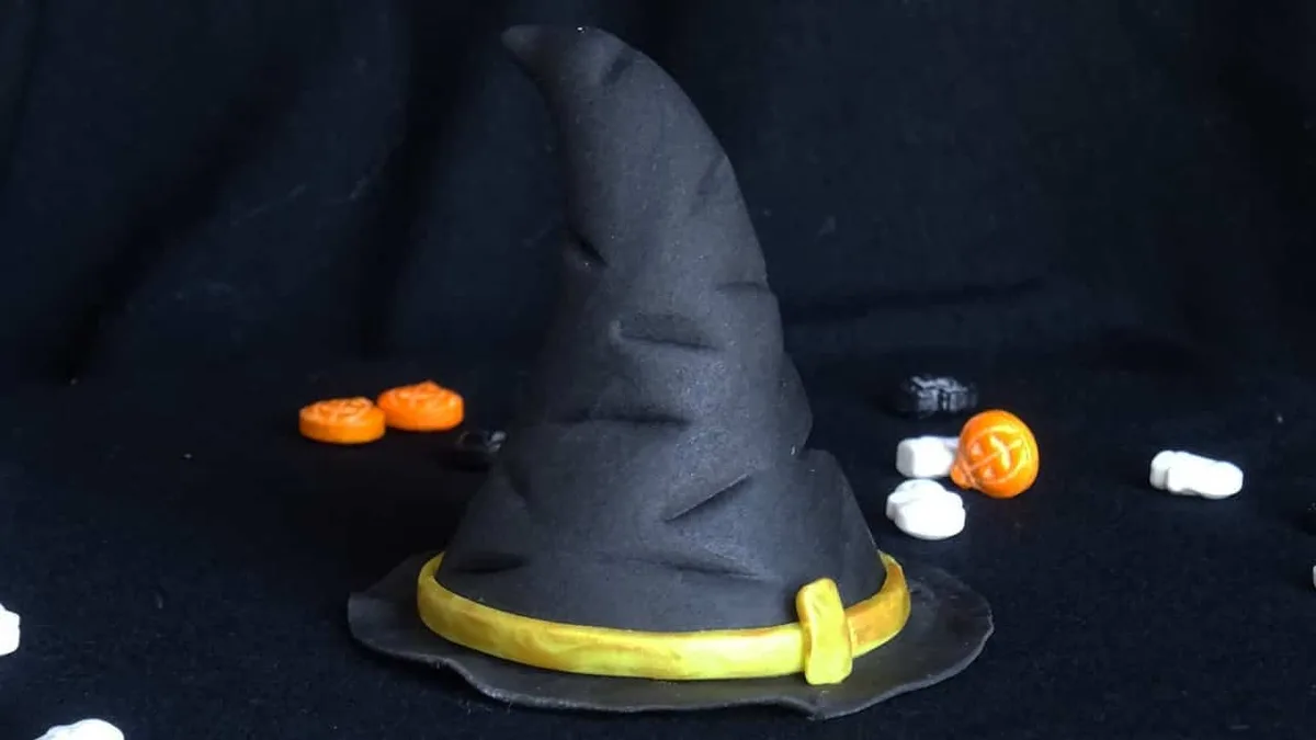 Modeler un chapeau de sorcière