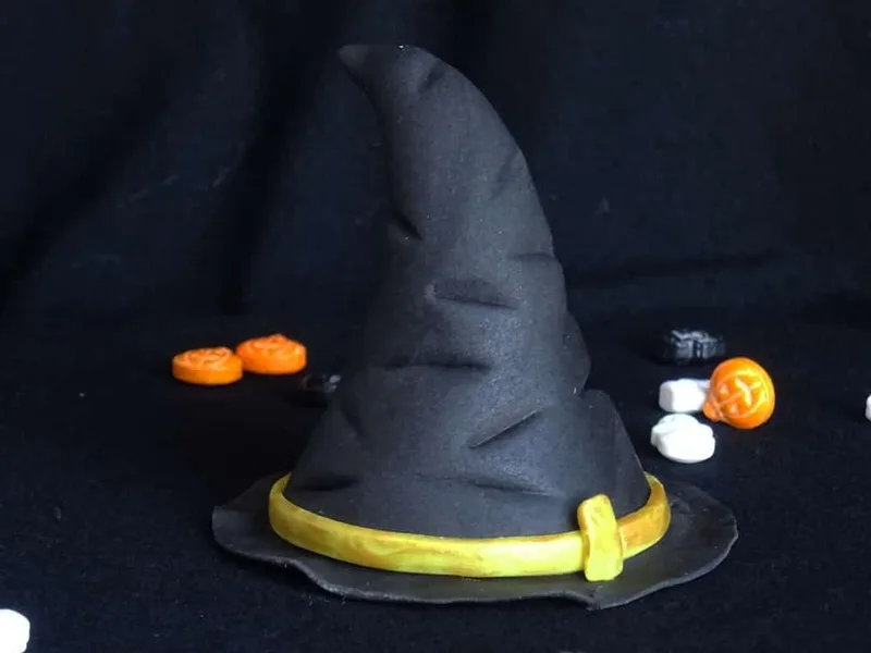 Modeler un chapeau de sorcière