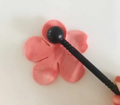 Modeler une rose