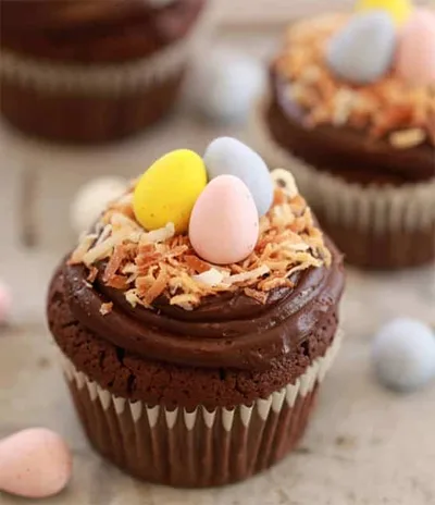 Cupcakes décorés avec des restes de chocolat
