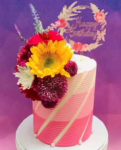 Ribbon Pull Cake