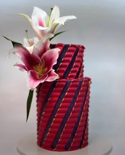 Ribbon Pull Cake