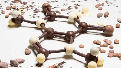 Tempéré du chocolat atomes