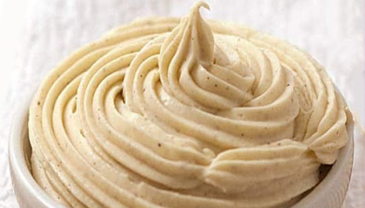 6.02 La Crème Diplomate au Praliné