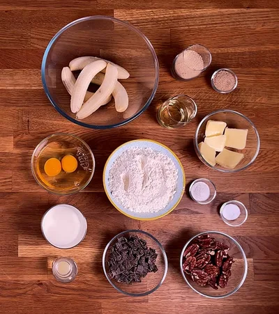 Ingrédients nécessaires au banana bread