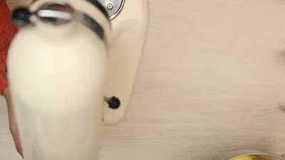 Le pétrissage s’effectue avec le crochet.
