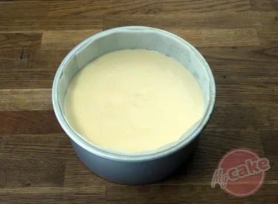 Verser dans le moule chemisé