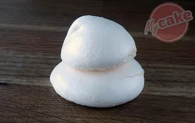deux meringues composent le merveilleux