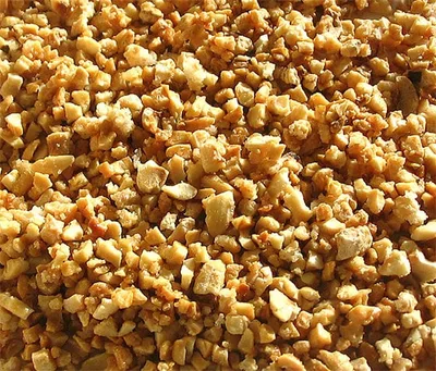 Voilà du pralin, l'étape avant le praliné