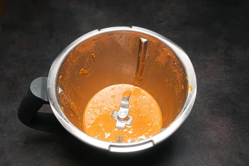 Mixer jusqu'à la consistance souhaitée